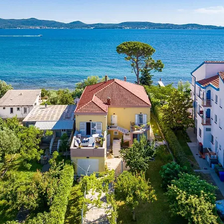 Carmen Apartmán Sukošan